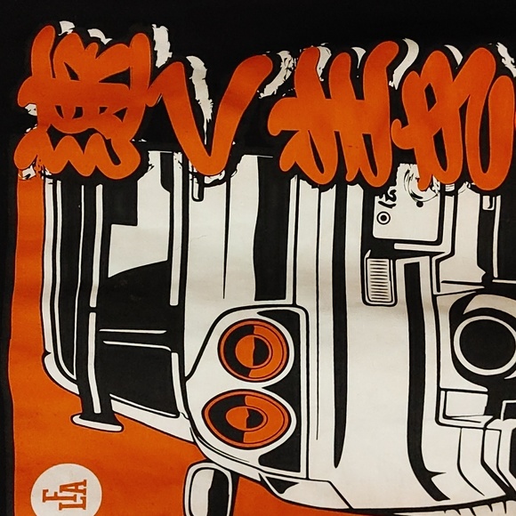 3/$20 LFA T-shirt - Picture 2 of 3